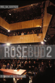 PROGETTO  IL TEATRO DEL MONDO  DELLARCHITETTO ALDO ROSSI - BIENNALE CARNEVALE DEL TEATRO  - VENEZIA - 1980 - ©Graziano Arici/Rosebud2 / TEATRO / ARCHITETTURA