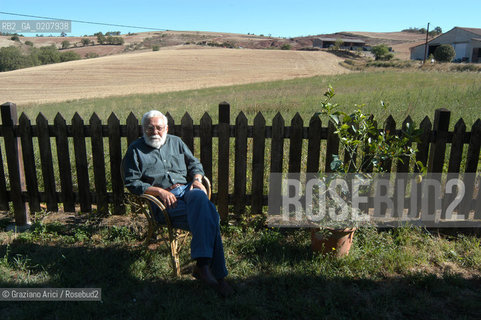 LO PSICANALISTA ALBERTO SEMI NELLA SUA CASA IN FRANCIA @ Graziano Arici/Rosebud2 PSICANALISI