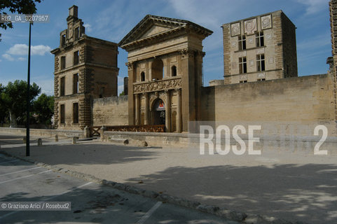 FRANCIA (PROVENCE-PROVENZA) IL CASTELLO DI LA TOUR-DAIGUES © 2006 Graziano Arici/Rosebud2 / GEO