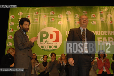 VENICE-MESTRE - 8/3/2008 - THE LEADER OF DEMOCRATIC PARTY (PARTITO DEMOCRATICO - PD) WALTER VELTRONI DELIVERS HIS SPEECH WITH MASSIMO CACCIARI DURING AN ELECTORAL MEETING IN MESTRE ©Graziano Arici/Rosebud2 POLITICA