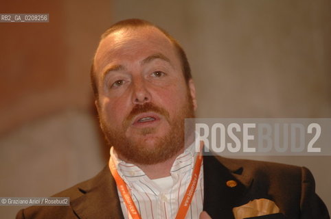 VENICE 31/3/2008 - 7 CIND: CIRCUITO INTERLABORATORIO DIOSSINE - SEMINARIO DIOSSINA E POPS - INCA LABORATORIES (INTER UNIVERSITY CONSORTIUM OF CHEMISTRY FOR THE ENVIRONMENT)  ANALIZED THE INDUSTRIAL POLLUTION IN VENICE LAGOON AND HIS ICHTHYIC FAUNA AND DISCOVERED THE CONNECTION WITH DIOXIN BLOOD CONTAMINATION IN THE PEOPLE WHO EATED VENICE LAGOON FISH - STEFANO RACCANELLI   ©Graziano Arici/Rosebud2 INQUINAMENTO PORTO MARGHERA DIOSSINA