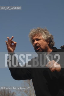 TREVISO - 6/4/2008 - THE COMEDIAN BEPPE GRILLO DELIVERS HIS SPEECH DURING AN ELECTORAL MEETING IN TREVISO FOR THE TOWN HALL ELECTIONS  ©Graziano Arici/Rosebud2 POLITICA