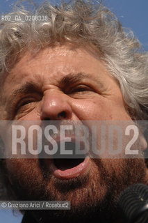 TREVISO - 6/4/2008 - THE COMEDIAN BEPPE GRILLO DELIVERS HIS SPEECH DURING AN ELECTORAL MEETING IN TREVISO FOR THE TOWN HALL ELECTIONS  ©Graziano Arici/Rosebud2 POLITICA