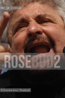 TREVISO - 6/4/2008 - THE COMEDIAN BEPPE GRILLO DELIVERS HIS SPEECH DURING AN ELECTORAL MEETING IN TREVISO FOR THE TOWN HALL ELECTIONS  ©Graziano Arici/Rosebud2 POLITICA