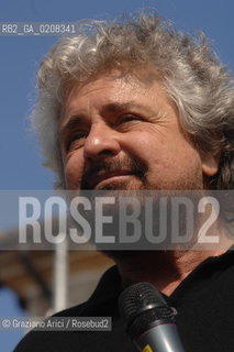 TREVISO - 6/4/2008 - THE COMEDIAN BEPPE GRILLO DELIVERS HIS SPEECH DURING AN ELECTORAL MEETING IN TREVISO FOR THE TOWN HALL ELECTIONS  ©Graziano Arici/Rosebud2 POLITICA