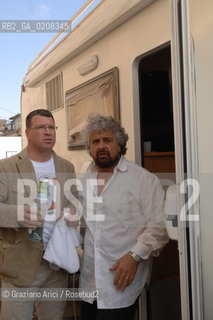TREVISO - 6/4/2008 - THE COMEDIAN BEPPE GRILLO DELIVERS HIS SPEECH DURING AN ELECTORAL MEETING IN TREVISO FOR THE TOWN HALL ELECTIONS  ©Graziano Arici/Rosebud2 POLITICA