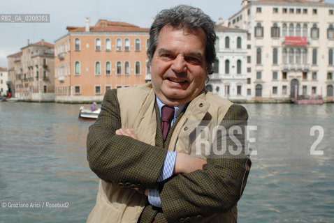 VENEZIA, 03.04.2008. RENATO BRUNETTA, ECONOMIST AND POLITICIAN, EUROPEAN PARLIAMENT DEPUTY, VICE-COORDINATOR OF FORZA ITALIA PARTY © MARTABUSO/ARICI/GRAZIANERI RITRATTO POLITICA VICECOORDINATORE FORZA ITALIA DEPUTATO