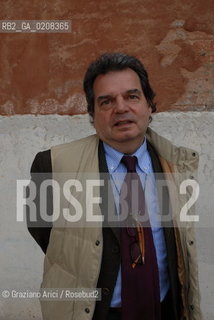 VENEZIA, 03.04.2008. RENATO BRUNETTA, ECONOMIST AND POLITICIAN, EUROPEAN PARLIAMENT DEPUTY, VICE-COORDINATOR OF FORZA ITALIA PARTY © MARTABUSO/ARICI/GRAZIANERI RITRATTO POLITICA VICECOORDINATORE FORZA ITALIA DEPUTATO