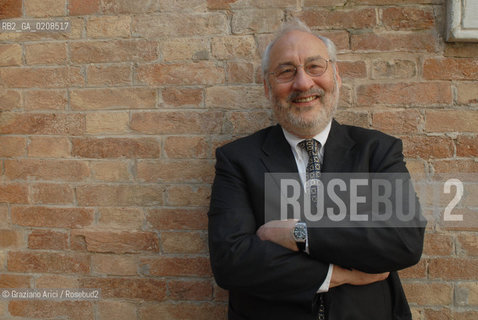 VENEZIA, 14.05.2008. JOSEPH E.STIGLITZ, ECONOMIST AND WRITER NOBEL PRIZE IN 2001 © MARTABUSO/ARICI/GRAZIANERI ECONOMIA ECONOMISTA LAUREA