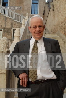 VENEZIA, 14.05.2008. PORTRAIT OF THE PSYCOLOGIST PHILIP N. JOHNSON-LAIRD © MARTABUSO/ARICI/GRAZIANERI PSICOLOGIA LINGUISTICA LAUREA
