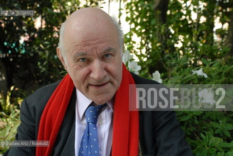 VENEZIA, 8.5.2008. THE FRENCH ART HISTORIAN AND ESSAYIST PIERRE ROSENBERG, MEMBER OF THE FRENCH ACADEMY (ACADEMIE FRANCAISE)AND ONORARY PRESIDENT OF THE LOUVRE MUSEUM © MARTABUSO/ARICI/GRAZIANERI PORTRAIT LITERATURE
