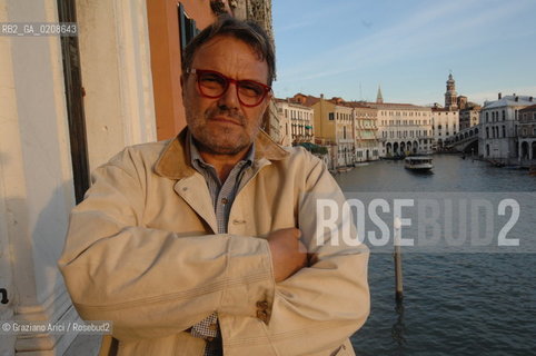 VENICE 11/5/08 - OPENING OF THE CLAUDIO BUZIOL FOUNDATION IN PALAZZO MANGILLI-VALMARANA : THE PHOTOGRAPH OLIVIERO TOSCANI ©Graziano Arici/Rosebud2 REPLAY MODA ARTE