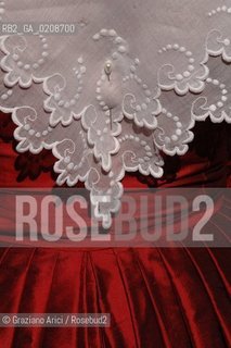 ARLES (FRANCE, PROVENCE) 1 MAY 2008 - 1 MAY HOLIDAY - FETE DES GARDIANS - HOLIDAY OF THE CAMARGUE CATTLE FARMER IN FRONT OF THE CHURCH OF NOTRE DAME LA MAJOR ©Graziano Arici/Rosebud2 CAVALLO FESTA DEI GARDIANS COSTUME MAGGIO GIOIELLO PROVENZA CAPPELLO BAMBINO GEO