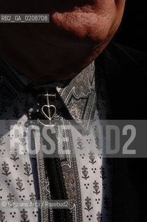 ARLES (FRANCE, PROVENCE) 1 MAY 2008 - 1 MAY HOLIDAY - FETE DES GARDIANS - HOLIDAY OF THE CAMARGUE CATTLE FARMER IN FRONT OF THE CHURCH OF NOTRE DAME LA MAJOR ©Graziano Arici/Rosebud2 CAVALLO FESTA DEI GARDIANS COSTUME MAGGIO GIOIELLO PROVENZA CAPPELLO BAMBINO GEO