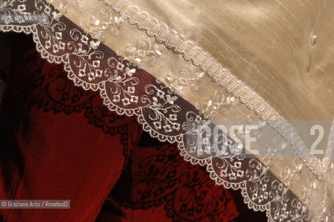 ARLES (FRANCE, PROVENCE) 1 MAY 2008 - 1 MAY HOLIDAY - FETE DES GARDIANS - HOLIDAY OF THE CAMARGUE CATTLE FARMER IN FRONT OF THE CHURCH OF NOTRE DAME LA MAJOR ©Graziano Arici/Rosebud2 CAVALLO FESTA DEI GARDIANS COSTUME MAGGIO GIOIELLO PROVENZA CAPPELLO BAMBINO GEO