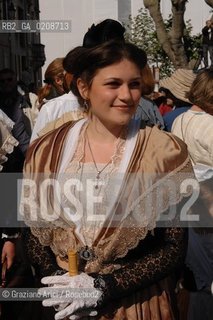 ARLES (FRANCE, PROVENCE) 1 MAY 2008 - 1 MAY HOLIDAY - FETE DES GARDIANS - HOLIDAY OF THE CAMARGUE CATTLE FARMER IN FRONT OF THE CHURCH OF NOTRE DAME LA MAJOR ©Graziano Arici/Rosebud2 CAVALLO FESTA DEI GARDIANS COSTUME MAGGIO GIOIELLO PROVENZA CAPPELLO BAMBINO GEO