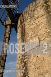 ST. REMY-DE-PROVENCE (FRANCE PROVENCE) MAY 2008 - THE ALPHONSE DAUDET MILL ©Graziano Arici/Rosebud2 MULINO LETTERATURA PROVENZA  GEO