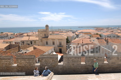 SAINTES MARIES-DE LA-MER (FRANCE PROVENCE) MAY 2008 - NOTRE-DAME- DE-LA-MER CHURC: THE ROOF ©Graziano Arici/Rosebud2 CHIESA CAMARGUE PROVENZA GEO
