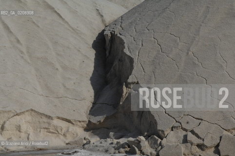 CAMARGUE (FRANCE PROVENCE) MAY 2008 - SALINE DU GIRAUD SALT MINE ©Graziano Arici/Rosebud2 SALE SALINE GEO