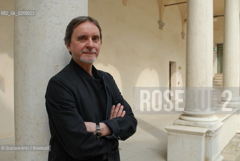 VENICE, 16.06.2008. BIENNALE DANCE. THE DANCER AND CHOREOGRAPHER JIRI KYLIAN, GOLDEN LION FOR LIFETIME ACHIEVEMENT © MARTABUSO/ARICI/GRAZIANERI