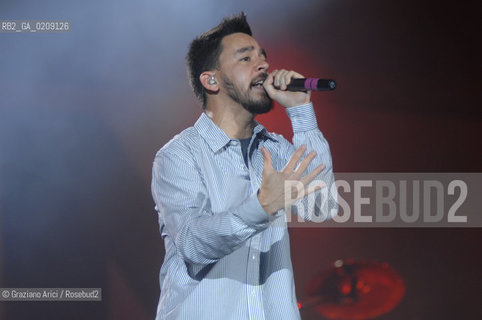 VENEZIA 20/06/08 - PARCO S.GIULIANO - HEINEKEN JAMMIN FESTIVAL : MIKE SHINODA OF THE ROCK BAND LINKIN PARK ©Graziano Arici/Rosebud2 MUSICA ROCK POP