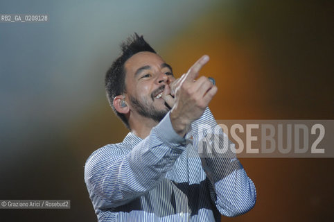 VENEZIA 20/06/08 - PARCO S.GIULIANO - HEINEKEN JAMMIN FESTIVAL : MIKE SHINODA OF THE ROCK BAND LINKIN PARK ©Graziano Arici/Rosebud2 MUSICA ROCK POP