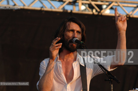 VENEZIA 20/06/08 - PARCO S.GIULIANO - HEINEKEN JAMMIN FESTIVAL : CRISTIANO GODANO OF THE ROCK BAND MARLENE KUNTZ @ Graziano Arici/Rosebud2 MUSICA POP ROCK