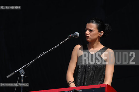 VENICE 22/06/08 - HEINEKEN JAMMIN FESTIVAL AT THE S.GIULIANO PARK - RACHELE BASTREGHI OF THE ROCK BAND BAUSTELLE©Graziano Arici/Rosebud2 ROCK POP MUSICA