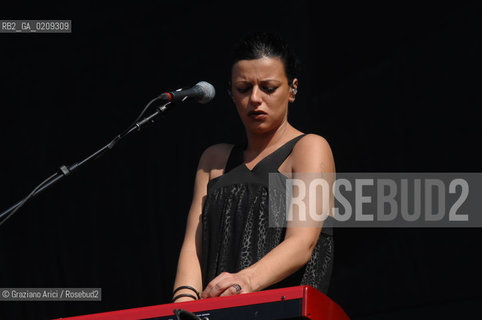 VENICE 22/06/08 - HEINEKEN JAMMIN FESTIVAL AT THE S.GIULIANO PARK - RACHELE BASTREGHI OF THE ROCK BAND BAUSTELLE©Graziano Arici/Rosebud2 ROCK POP MUSICA