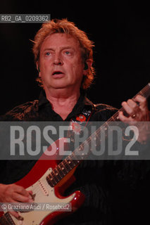 VENEZIA 20/06/08 - PARCO S.GIULIANO - HEINEKEN JAMMIN FESTIVAL : ANDY SUMMERS OF THE ROCK BAND THE POLICE @ Graziano Arici/Rosebud2 MUSICA POP ROCK