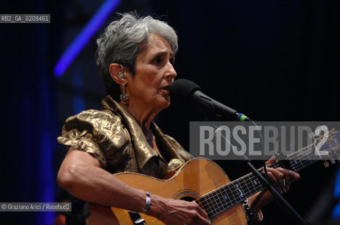 VENICE 22/07/08 THE MUSICIAN JOAN BAEZ IN CONCERT IN ST.MARKSS SQUARE @ Graziano Arici/Rosebud2 CONCERTO MUSICA POP ROCK FOLK