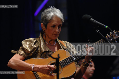 VENICE 22/07/08 THE MUSICIAN JOAN BAEZ IN CONCERT IN ST.MARKSS SQUARE @ Graziano Arici/Rosebud2 CONCERTO MUSICA POP ROCK FOLK