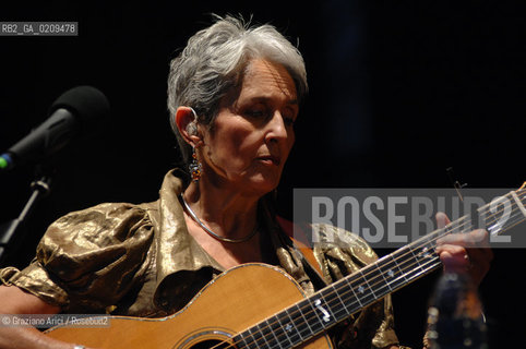 VENICE 22/07/08 THE MUSICIAN JOAN BAEZ IN CONCERT IN ST.MARKSS SQUARE @ Graziano Arici/Rosebud2 CONCERTO MUSICA POP ROCK FOLK