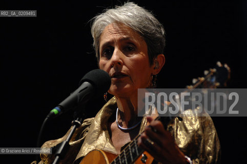 VENICE 22/07/08 THE MUSICIAN JOAN BAEZ IN CONCERT IN ST.MARKSS SQUARE @ Graziano Arici/Rosebud2 CONCERTO MUSICA POP ROCK FOLK