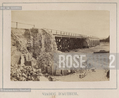 -PARIGI, SENZA INDICAZIONE DAUTORE, VIADUC AUTEUIL, SENZA DATA. STAMPA ALLALBUMINA INCOLLATA SU CARTONE CM 8,7X5,2  ©ARCHIVIO Graziano Arici/Rosebud2  LA COMUNE DI PARIGI, ROVINE, VIADOTTO, FOTOANTICHE.-PARIS, NO AUTHORS INDICATION, VIADUC AUTEUIL, UNDATED. ALBUMEN PHOTOGRAPH MOUNTED ON CARDBOARD CM 8,7X5,2  ©Graziano Arici / rosebud2