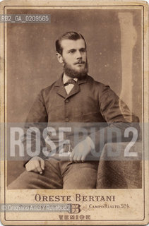 -VENEZIA, ORESTE BERTANI, RITRATTO DI UOMO, SENZA DATA. STAMPA ALLALBUMINA INCOLLATA SU CARTONE, CARTE DE VISITE, CM 11X16,5  ©ARCHIVIO Graziano Arici/Rosebud2  PERSONA, POSATA IN STUDIO FOTOANTICHE.-VENICE, ORESTE BERTANI, POTRAIT, UNDATED. ALBUMEN PHOTOGRAPH MOUNTED ON CARDBOARD, CARTE DE VISITE CM 11X16,5   ©Graziano Arici / rosebud2