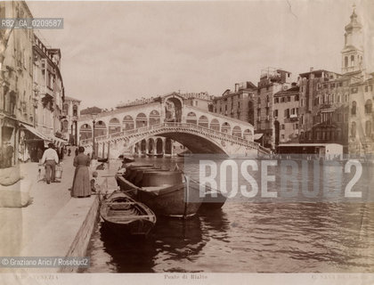 -VENEZIA, CARLO NAYA, PONTE DI RIALTO, POST 1881. STAMPA ALLALBUMINA, CM 25X19. ©ARCHIVIO Graziano Arici/Rosebud2  BARCA FOTOANTICHE.-VENICE, CARLO NAYA, BRIDGE ACROSS GRAND CANAL IN VENICE, POST 1881. ALBUMEN PHOTOGRAPH CM 25X19 ©Graziano Arici / rosebud2