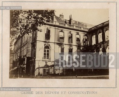 -PARIGI, SENZA INDICAZIONE DAUTORE, CAISSE DES DEPOTS ET CONSIGNATIONS, SENZA DATA. STAMPA ALLALBUMINA INCOLLATA SU CARTONE CM 8,7X5,2  ©ARCHIVIO Graziano Arici/Rosebud2  LA COMUNE DI PARIGI, ROVINE, FOTOANTICHE.-PARIS, NO AUTHORS INDICATION, CAISSE DES DEPOTS ET CONSIGNATIONS, UNDATED. ALBUMEN PHOTOGRAPH MOUNTED ON CARDBOARD CM 8,7X5,2  ©Graziano Arici/Rosebud2 