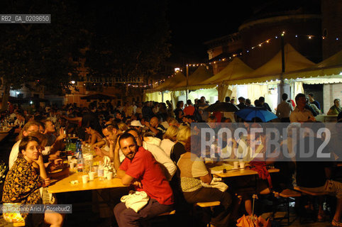 VENEZIA AGOSTO 2008 - FESTA IN CAMPO DI S.GIACOMO BENEFICA ©Graziano Arici/Rosebud2