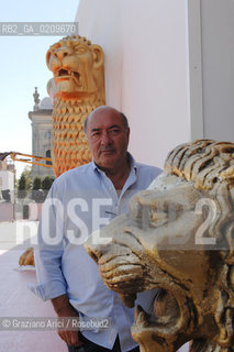 VENICE 25/08/08 65th VENICE FILM FESTIVAL - THE PALACE FILM FESTIVAL IN PREPARATION WITH THE PRODUCTION DESIGNER DANTE FERRETTI ©Graziano Arici/Rosebud2 BIENNALE CINEMA PREMIO OSCAR