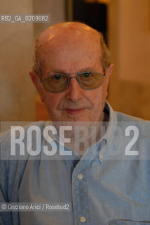 VENICE, 26.08.2008. 65th VENICE FILM FESTIVAL. THE FILM DIRECTOR MANOEL DE OLIVEIRA WITH HIS WIFE © MARTABUSO