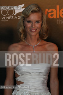 28/08/08 - 65th VENICE INTERNATIONAL FILM FESTIVAL - SCREENING OF THE MOVIE VALENTINO, THE LAST EMPEROR AT THE FENICE OPERA HOUSE - THE ACTRESS EVA HERZIGOVA @ Graziano Arici / rosebud2 CINEMA BIENNALE ©Graziano Arici/Rosebud2 BIENNALE CINEMA ©Graziano Arici/Rosebud2 BIENNALE CINEMA