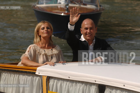 VENICE, 29.08.08. 65th VENICE INTERNATIONAL FILM FESTIVAL. FILM  UN GIORNO PERFETTO , THE DIRECTOR FERZAN OZPETEK AND THE ACTRESS ISABELLA FERRARI ©Graziano Arici/Rosebud2 BIENNALE CINEMA