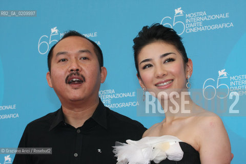 30/08/08 - 65th VENICE  INTERNATIONAL FILM FESTIVAL - FILM: DANGKOU (PLASTIC CITY). THE DIRECTOR YU LIK-WAI WITH THE ACTRESS HUANG YI ©Graziano Arici/Rosebud2 BIENNALE CINEMA