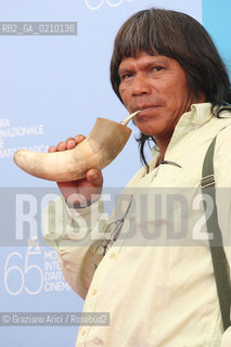 01/09/08 - 65th VENICE  INTERNATIONAL FILM FESTIVAL - FILM: BIRDWATCHERS - LA TERRA DEGLI UOMINI ROSSI. THE DIRECTOR MARCO BECHIS WITH THE ACTORS CLADIO SANTAMARIA, CHIARA CASELLI, ABRISIO DA SILVA PEDRO, ALICELIA BATISTA CABREIRA, ADEMILSON CONCIANZA VERGA, AMBROSIO VILHALVA, ELIANE JUCA DA SILVA.