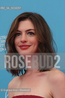 03/09/08 - 65th VENICE  INTERNATIONAL FILM FESTIVAL - FILM: RACHEL GETTING MARRIED. THE ACTRESS ANNE HATHAWAY.