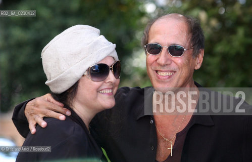 04/09/08 - 65th VENICE  INTERNATIONAL FILM FESTIVAL - FILM: YUPPI DU. THE DIRECTOR ADRIANO CELENTANO WITH HIS WIFE CLAUDIA MORI