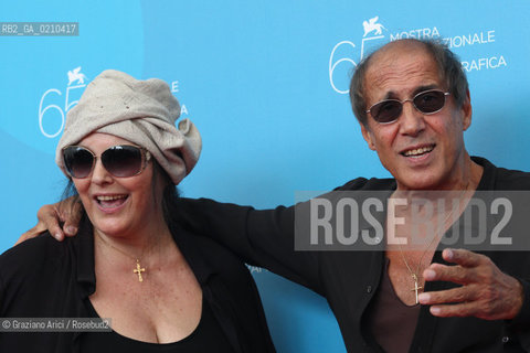 04/09/08 - 65th VENICE  INTERNATIONAL FILM FESTIVAL - FILM: YUPPI DU. THE DIRECTOR ADRIANO CELENTANO WITH HIS WIFE CLAUDIA MORI