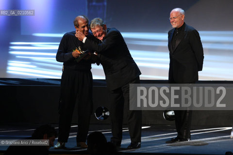 05/09/08 - 65th VENICE  INTERNATIONAL FILM FESTIVAL - ADRIANO CELENTANO GIVE THE GOLDEN LION FOR LIFETIME ACHIEVEMENT TO ERMANNO OLMI