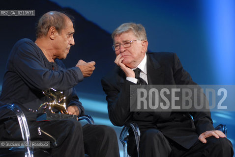 05/09/08 - 65th VENICE  INTERNATIONAL FILM FESTIVAL - ADRIANO CELENTANO GIVE THE GOLDEN LION FOR LIFETIME ACHIEVEMENT TO ERMANNO OLMI